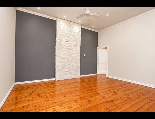 3 BEDROOM TOWNHOUSE FOR SALE IN ESSENWOOD